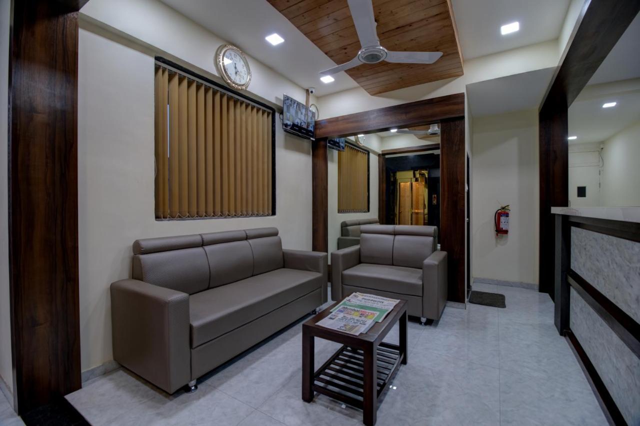Hotel Mourya Residency Navi Mumbai Exteriör bild
